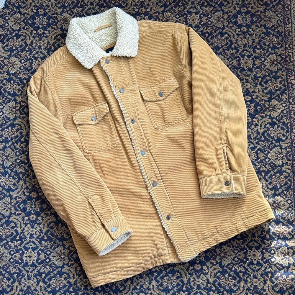 GAP Sherpa-Lined Corduroy Jacket in Tan